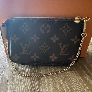 Louis Vuitton Mini Pochette Accessoires